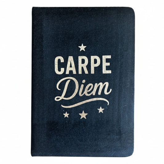 Caderno de Veludo Preto - 80 páginas - Aproveita o Dia