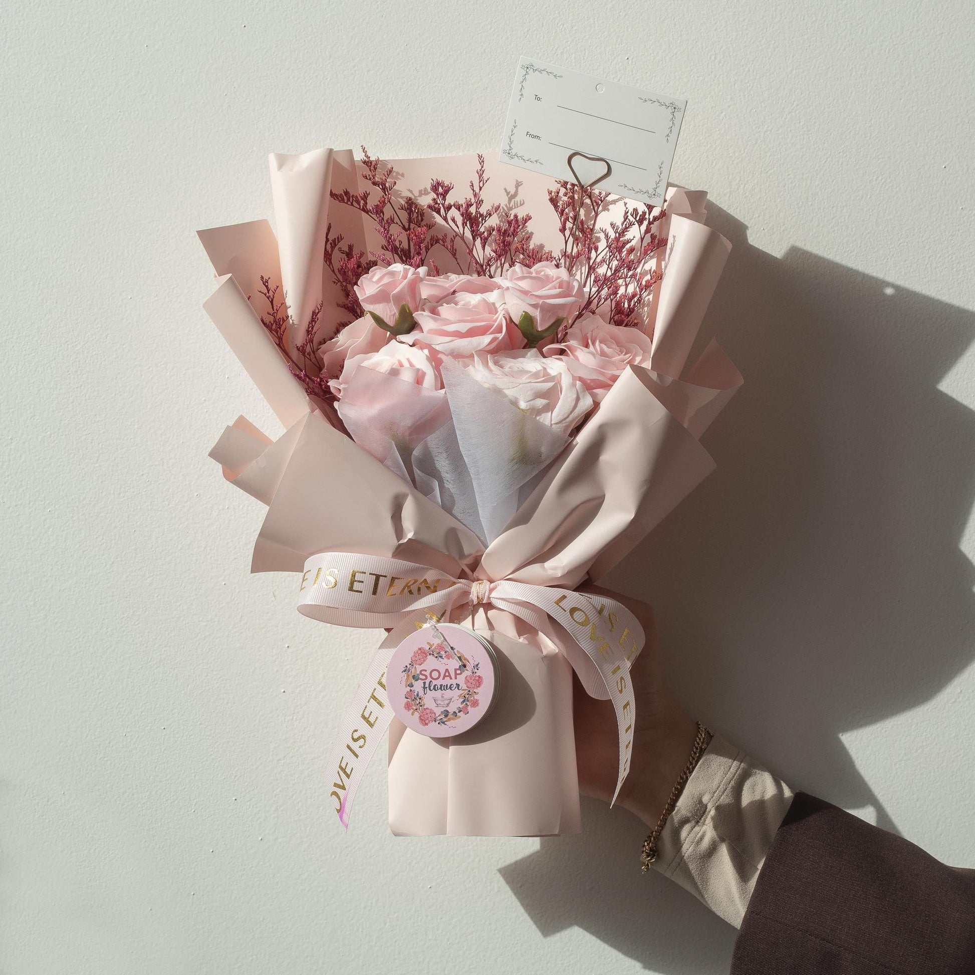 Ramo Grande de Rosas Cor-de-Rosa - O Amor é Eterno